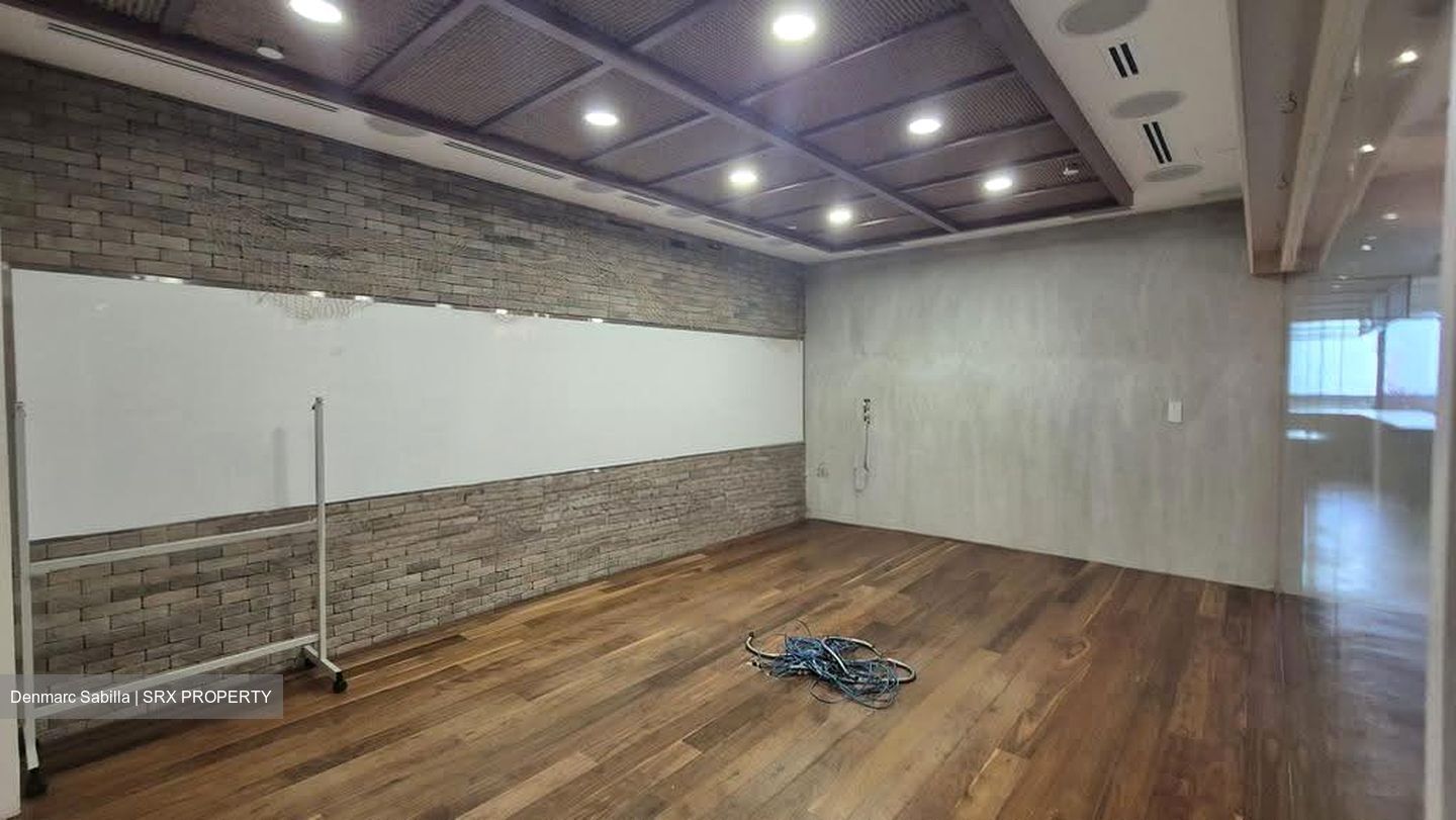 Dapenso Building (D1), Office #634121551